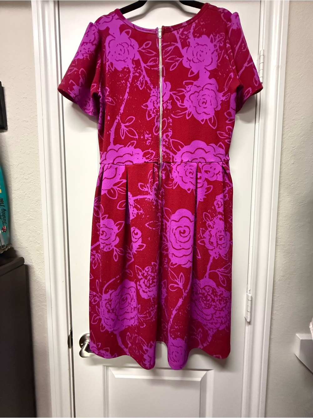 LuLaRoe Amelia Dress XL Red & Pink Floral Fit & Flare Textured Knit - Picture 6 of 6